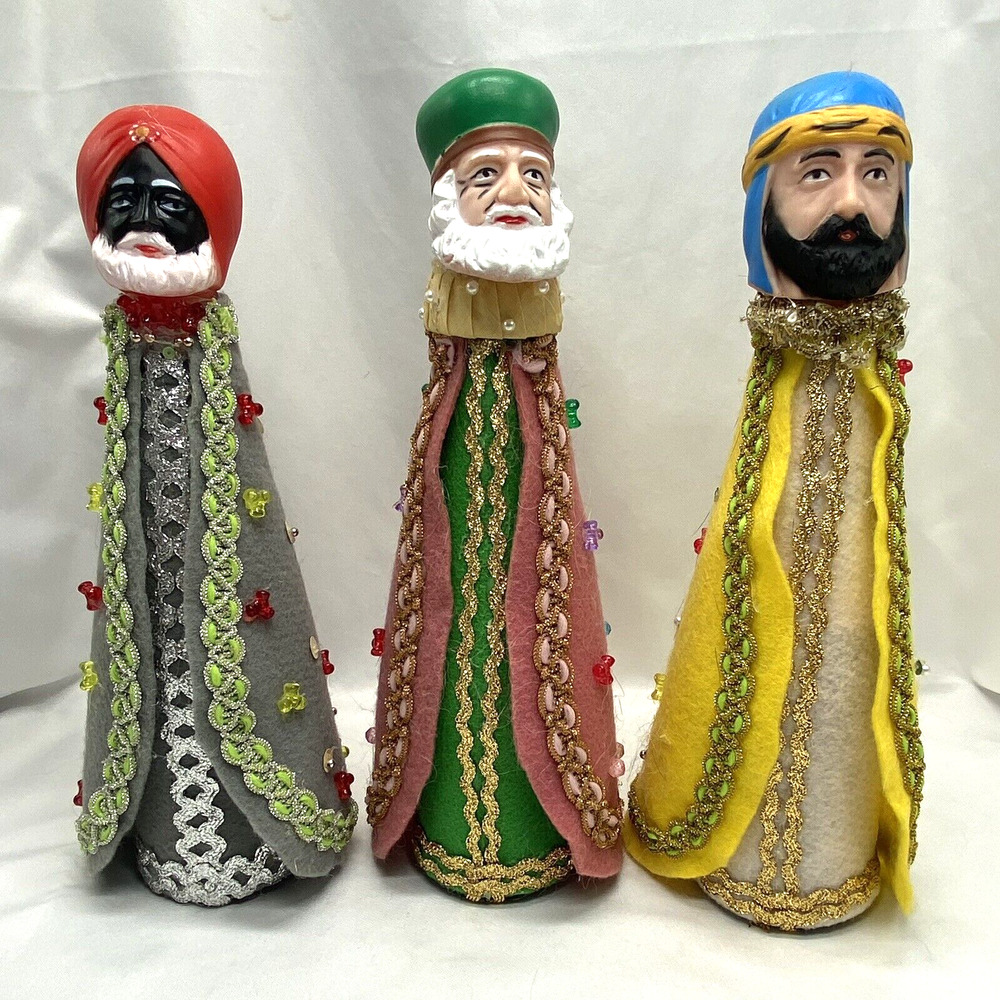Vintage Handmade Christmas Kitsch Bottle Art 3 Wisemen Nativity Set beads sequin